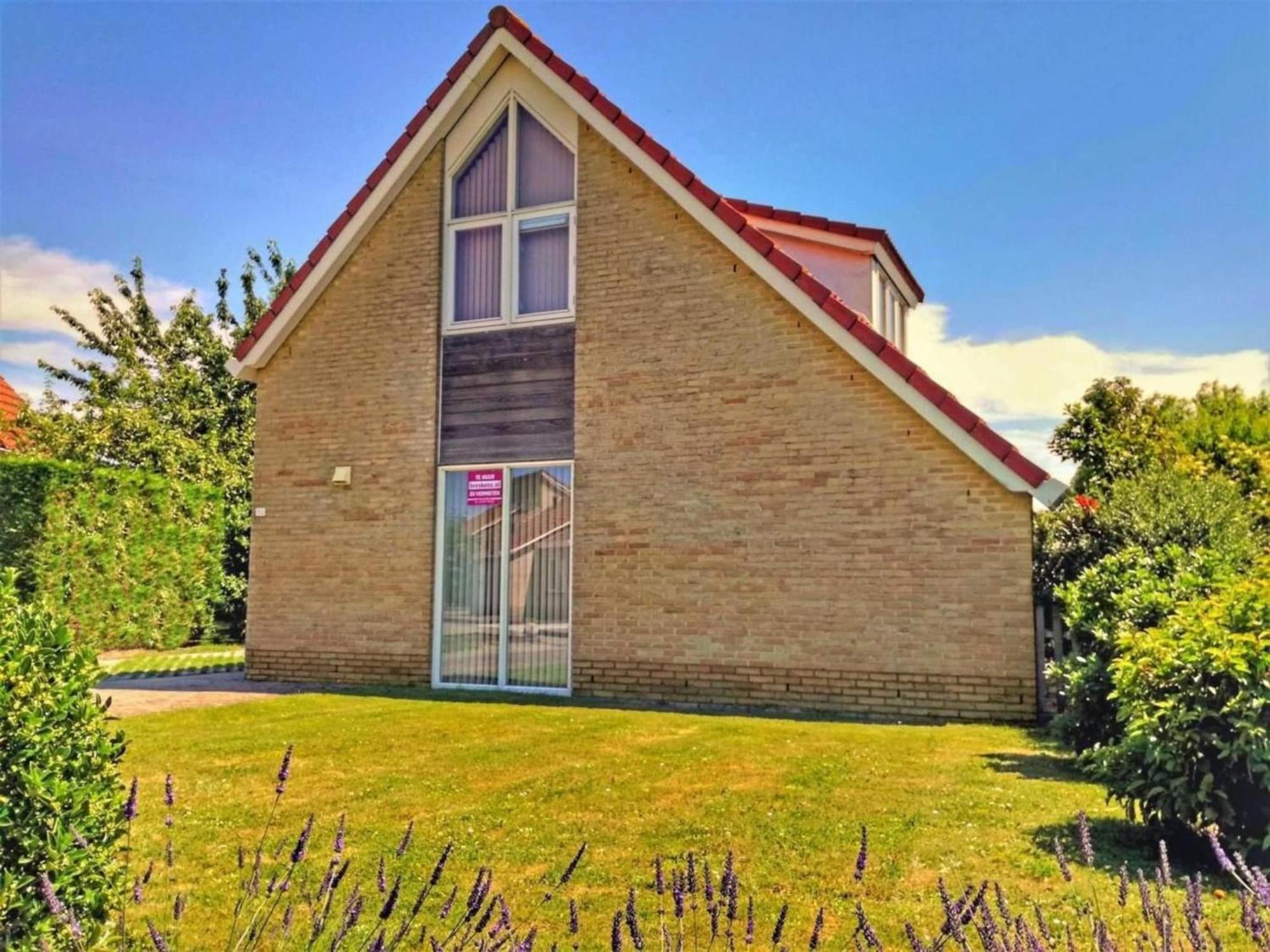 Vakantiehuis Pleasant With Garden