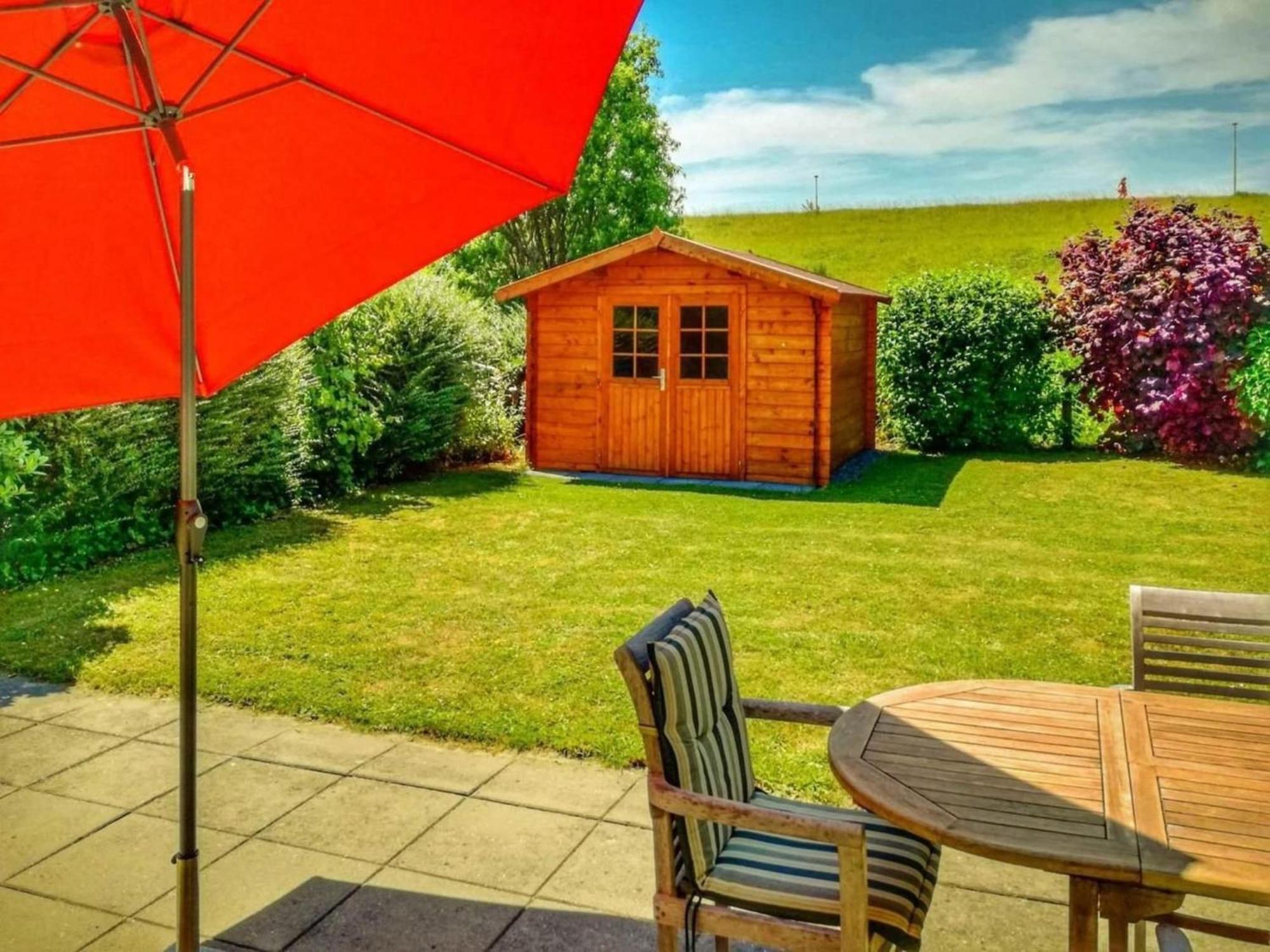 Vakantiehuis Pleasant With Garden